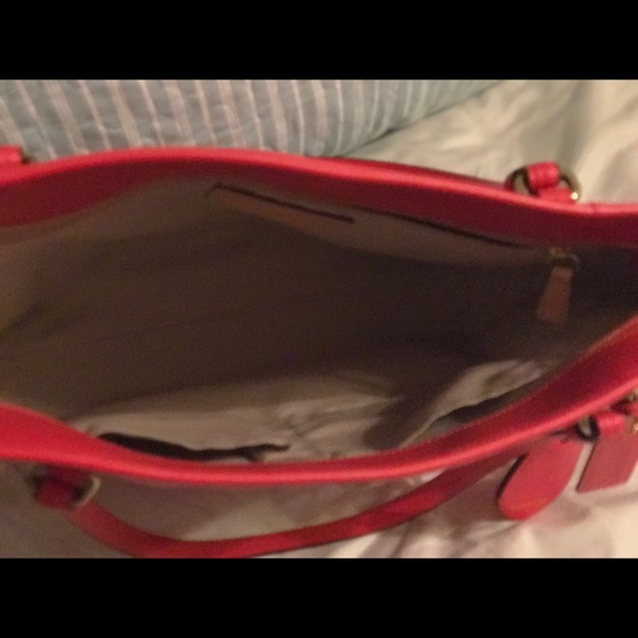 Coach purse - Picture 2 of 2